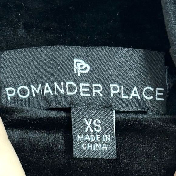 NEW Pomander Place Tuckernuck Black Velvet Mottershead Dress - Picture 9 of 10